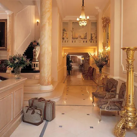 Hotel Manos Stephanie 4*